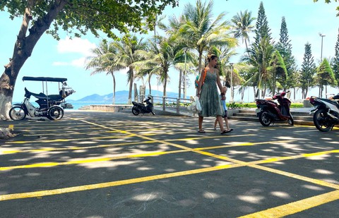Giữ xe không tiền mặt - dịch vụ mới ở Nha Trang - Ảnh 1.