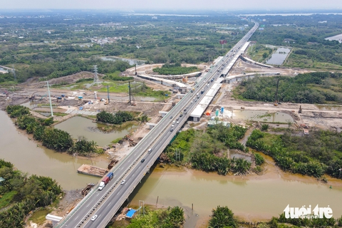 cao tốc - Ảnh 1.