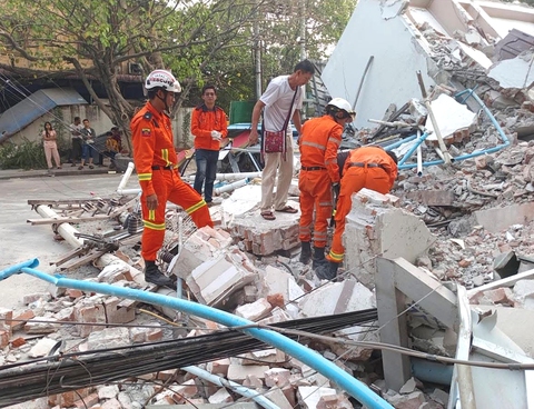 Myanmar - những bàn tay vẫy - Ảnh 1. Myanmar - Ảnh 1.