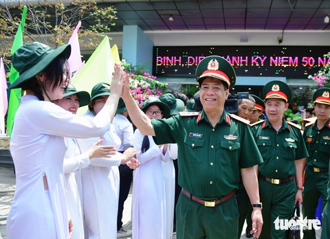 Chuyến tàu đặc biệt chở đoàn diễu binh, diễu hành đầu tiên của Bộ Quốc phòng đã đến ga Biên Hòa - Ảnh 5.