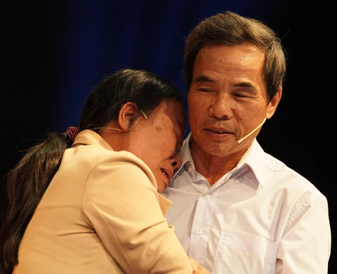 Như chưa hề có cuộc chia ly: Người đàn bà nghiện thuốc lá mong ước tìm về cội nguồn - Ảnh 1. Như chưa hề có cuộc chia ly: Đến nhà dì chơi rồi đi lạc... 56 năm - Ảnh 1.