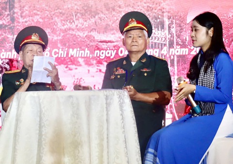 Dải Trường Sơn vang vọng tiếng ca - Ảnh 1.