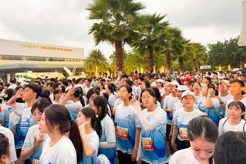 Giải chạy marathon góp sức quảng bá du lịch Phú Quốc - Ảnh 2.
