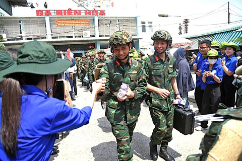 diễu hành - Ảnh 7.