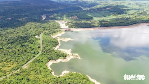 biển Phú Yên - Ảnh 4.