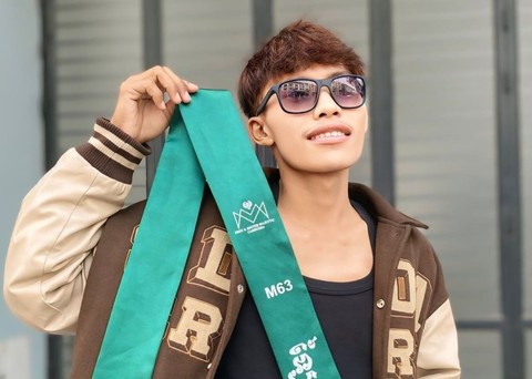 Lai Thai tham quan TP.HCM; IU trải lòng về phim Khi cuộc đời cho bạn quả quýt - Ảnh 1. Lai Thai - Ảnh 1.