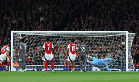 Sốc: Arsenal thắng Real Madrid 3 bàn không gỡ - Ảnh 4.
