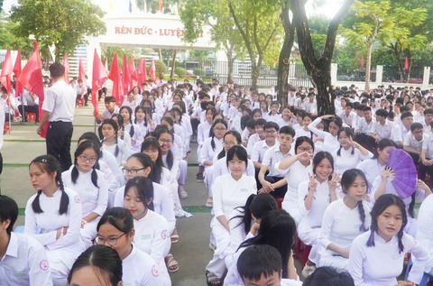 miễn học phí - Ảnh 1.