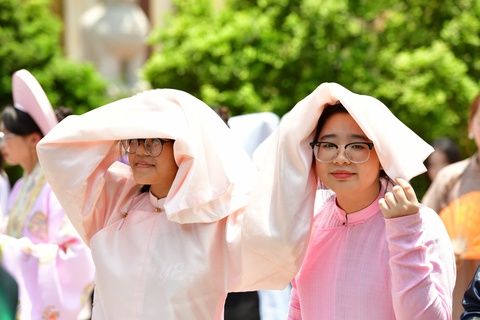 Thời tiết hôm nay 9-4: Bắc Bộ đến Thanh Hóa hửng nắng; Đà Nẵng tới Nam Bộ nắng nóng - Ảnh 1.