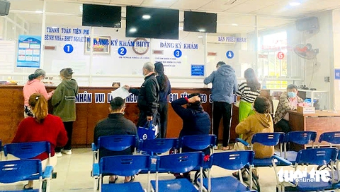 Bệnh viện mắt nói nhân viên trừng mắt với người bệnh thực chất bị chứng lồi mắt - Ảnh 3.