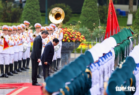 Lễ đón Thủ tướng Tây Ban Nha Pedro Sánchez lần đầu thăm chính thức Việt Nam - Ảnh 4.
