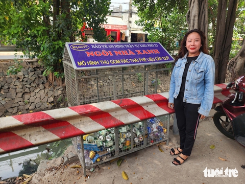 Thích thú với mô hình 'ngôi nhà xanh' thu gom rác thải phế liệu ở Bình Hưng Hòa - Ảnh 3.