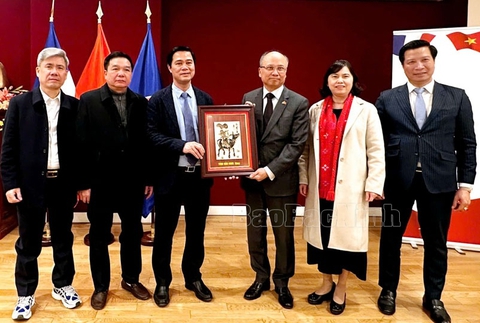 UNESCO đánh giá cao hồ sơ đưa nghề làm tranh Đông Hồ là di sản cần bảo vệ khẩn cấp - Ảnh 2. tranh Đông Hồ - Ảnh 3.