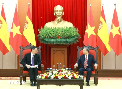 - Ảnh 2. Tây Ban Nha - Ảnh 3.