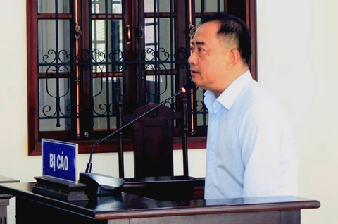 Bịa chuyện quen bộ ngành trung ương, lừa 2 doanh nghiệp lấy tiền tỉ - Ảnh 1.