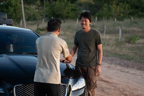 Review 'Lật Mặt 8' của Lý Hải: Bức tranh gia đình Việt đầy màu sắc - Ảnh 4.