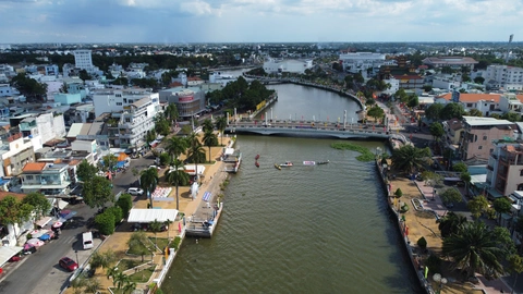 Công Minh - Ảnh 1.