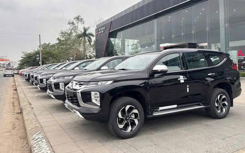 Tin tức giá xe: Mitsubishi Pajero Sport 2025 giảm tới 100 triệu đồng, đại lý còn 'bù' thêm trang bị - Ảnh 10.