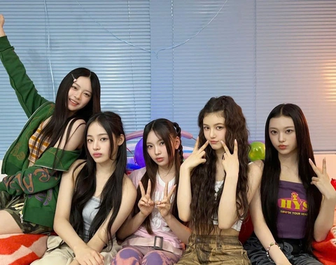Nghệ sĩ K-pop thống trị thương hiệu xa xỉ: Đo thần tượng bằng giá trị thời trang? - Ảnh 6.