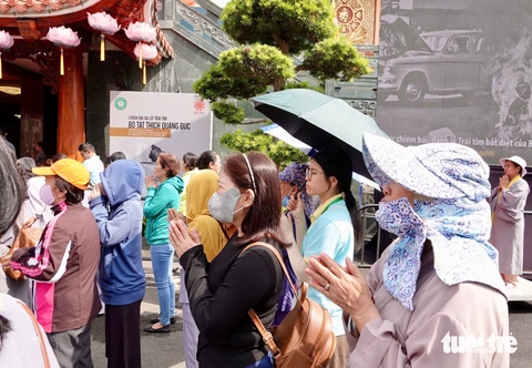 Cung thỉnh, tôn trí xá lợi trái tim Bồ tát Thích Quảng Đức tại tháp Đa Bảo - Ảnh 7. Thích Quảng Đức - Ảnh 7.