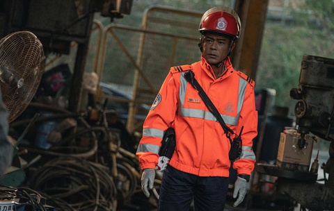 Cổ Thiên Lạc lỗ nặng trong phim điện ảnh mới, tượng đài Hong Kong nay đã hết thời? - Ảnh 1.