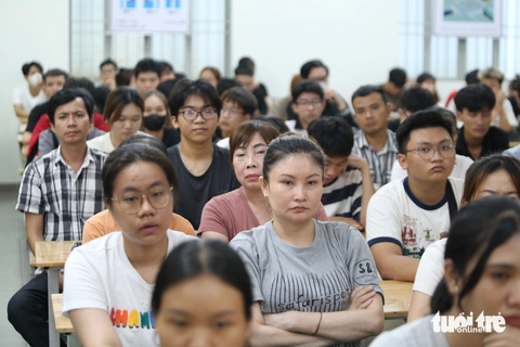 thi sát hạch lái xe - Ảnh 4.