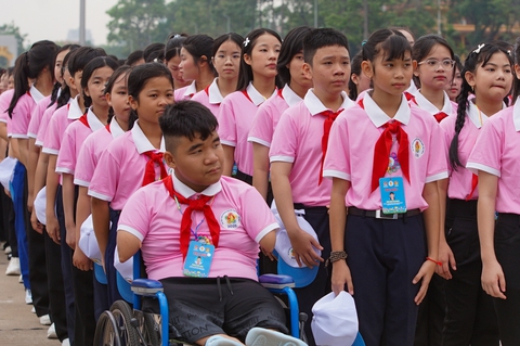 cháu ngoan Bác Hồ - Ảnh 2.