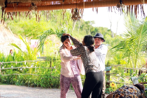 Mẹ biển - Ảnh 1.