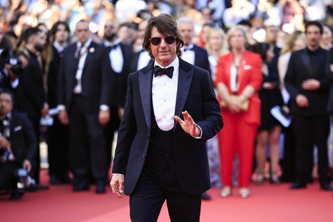 Tom Cruise ra mắt Mission: Impossible 8 tại Liên hoan phim Cannes - Ảnh 1. Mission: Impossible 8 chiếu ở Cannes, Tom Cruise nhận tràng pháo tay dài 5 phút - Ảnh 1.