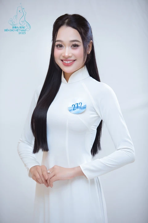 Ngắm dàn người đẹp hai cuộc thi hoa hậu về biển - Ảnh 3. hoa hậu - Ảnh 3.
