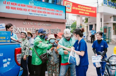 nước miễn phí - Ảnh 1.