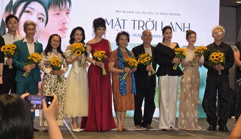 Mặt trời lạnh và chuyện con người ứng xử với thiên nhiên - Ảnh 2. Mặt trời lạnh và chuyện con người ứng xử với thiên nhiên - Ảnh 2.