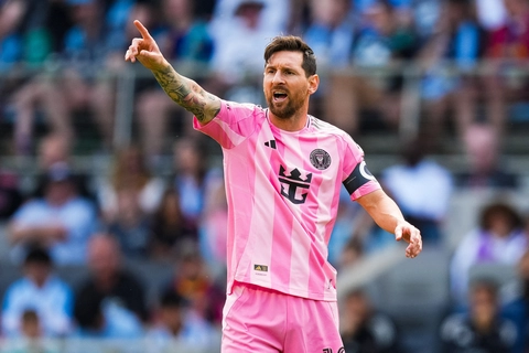 Hiện thực phũ phàng của Messi và Ronaldo - Ảnh 1. Messi - Ảnh 1.