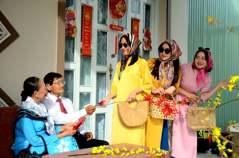 Cha mẹ và con cái: để không thành 2 đường thẳng song song - Ảnh 1. cha mẹ - Ảnh 1.
