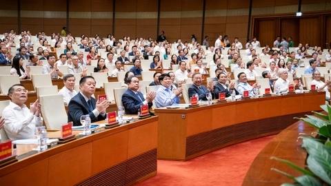 Thủ tướng: Sẽ phát động phong trào toàn dân thi đua làm giàu - Ảnh 3.