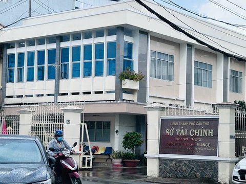 Nhiều cơ quan ở Cần Thơ thay đổi trụ sở làm việc sau sáp nhập - Ảnh 1.
