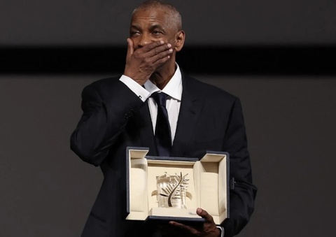 Denzel Washington nổi điên trên thảm đỏ nhưng bất ngờ được Cannes 'vỗ về' bằng giải Cành cọ vàng - Ảnh 2. Cannes - Ảnh 2.