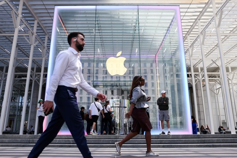 Apple thông báo phần lớn sản phẩm của họ bán tại Mỹ sẽ đến từ Ấn Độ và Việt Nam - Ảnh 1.