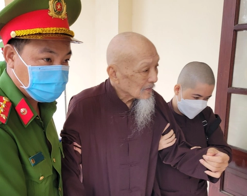 lê tùng vân - Ảnh 1.