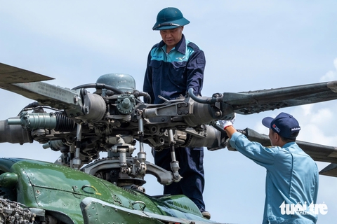 bay trình diễn - Ảnh 10.