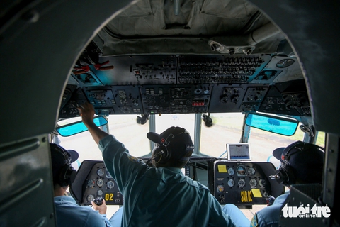 bay trình diễn - Ảnh 11.