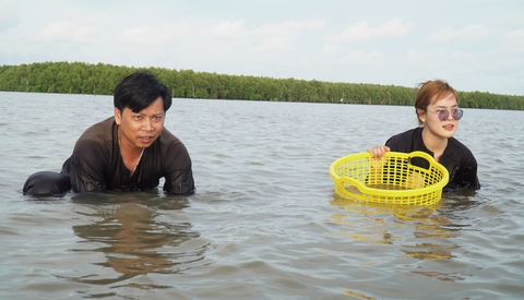 Về nơi duy nhất Việt Nam ngắm mặt trời mọc và lặn cùng vị trí - Ảnh 2.