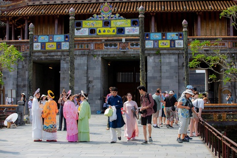 NGHỈ LỄ - Ảnh 2.