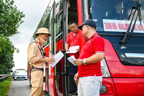 Xử phạt vi phạm giao thông sao cho hợp lý? - Ảnh 2. vi phạm giao thông - Ảnh 2.