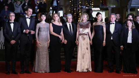 Jodie Foster trở lại điện ảnh Pháp sau 20 năm, Scarlett Johansson gây sốt với phim đầu tay ở Cannes - Ảnh 6. Jodie Foster - Ảnh 6.