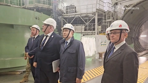 Tổng thống Putin thăm vùng Kursk, yêu cầu tăng cường rà phá bom mìn - Ảnh 4. Kursk - Ảnh 3.