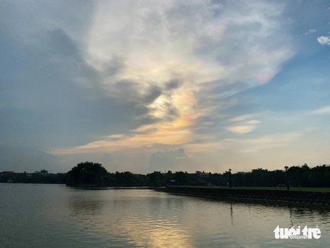 mây ngũ sắc - Ảnh 3.