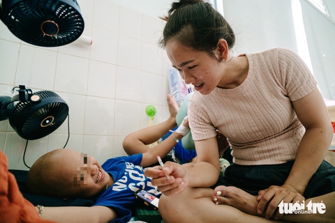 Lắng nghe ước nguyện, chia sẻ mơ ước của bệnh nhi ung thư - Ảnh 6. Lắng nghe ước nguyện, chia sẻ mơ ước của bệnh nhi ung thư - Ảnh 6.