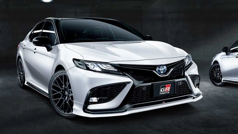 CEO Toyota muốn xe bớt nhàm chán: Đến cả Hilux, Fortuner cũng phải lái hay - Ảnh 1.