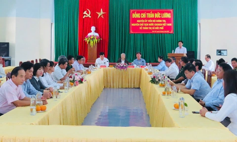 Nguyên Chủ tịch nước Trần Đức Lương gần gũi, giản dị trong mắt người dân quê nhà - Ảnh 3.